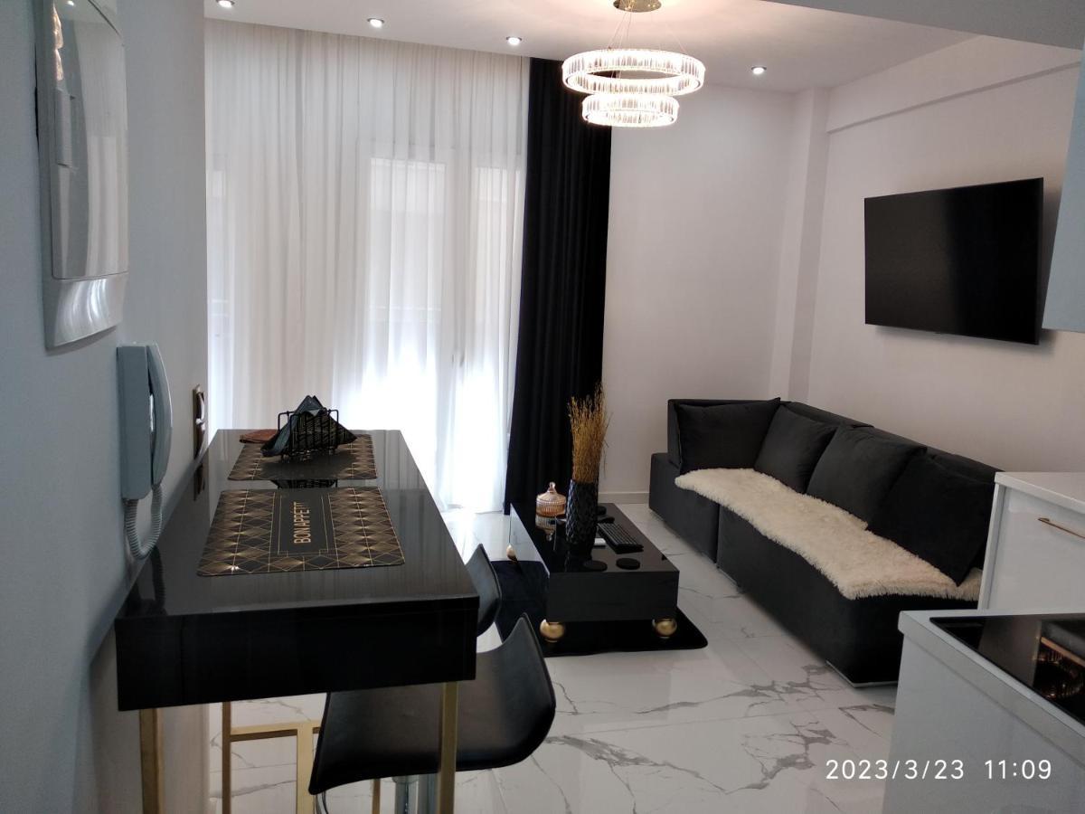 Despina's Palace Downtown Appartement *